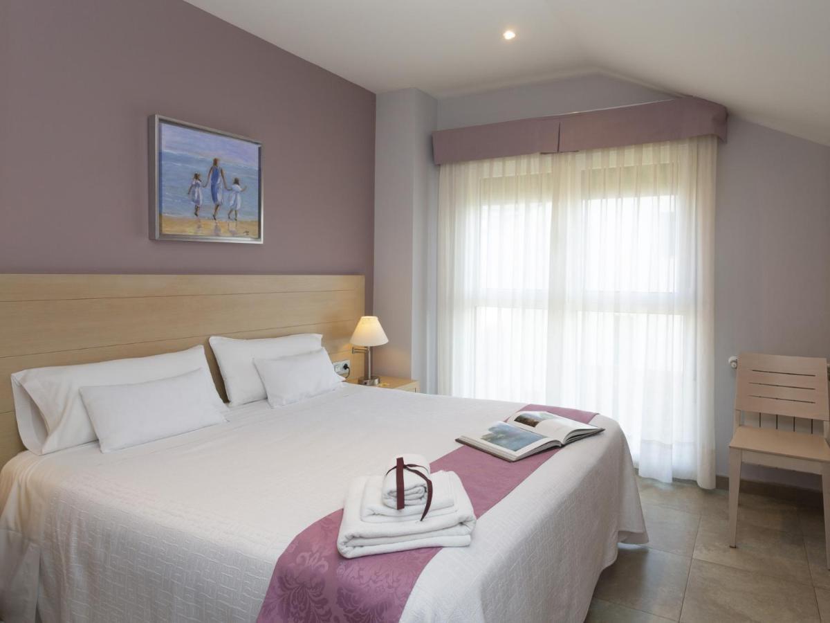 Apartamentos Turísticos Playa de Tapia Tapia De Casariego Exterior foto